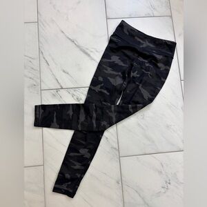 Athleta Girl - Chit Chat Tight - Black Camo - M/8-10